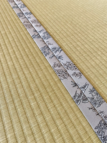 �Ԃ̃G�b�Z�C�@���c�D��