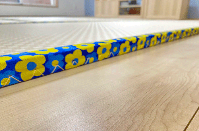 オーダーメイド畳をリビングに敷き込む