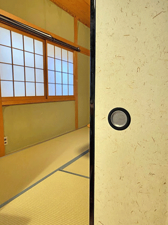 �ᑐ�F������