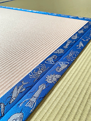 ���t����