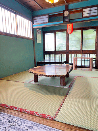 �����a����