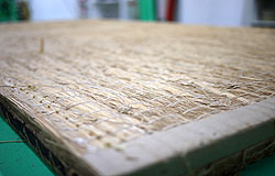 �m������