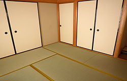 �F�{����Y���\