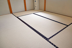 �s���~����