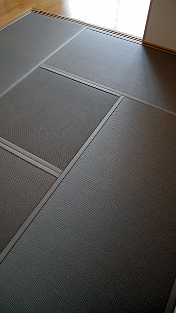 �X�g���[����