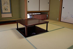 �ق肱����