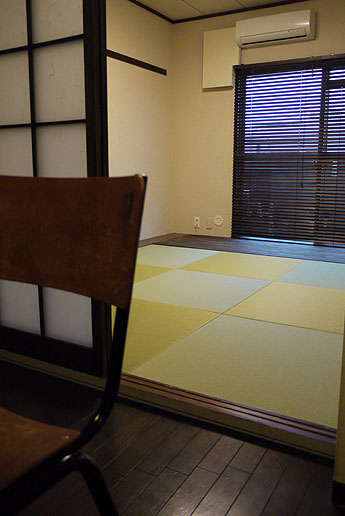 �������a���