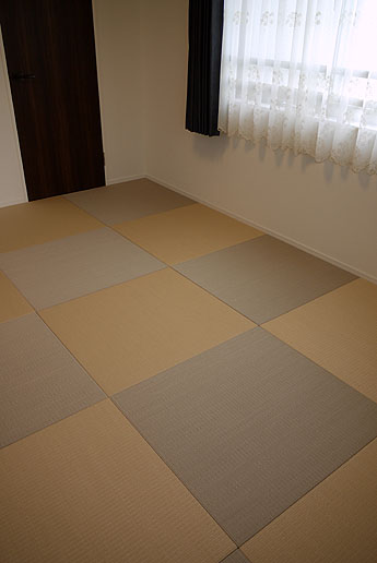 灰桜色×白茶色