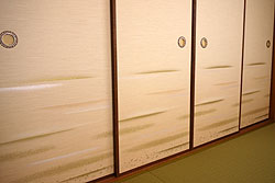 �����ց@���~�͂邩