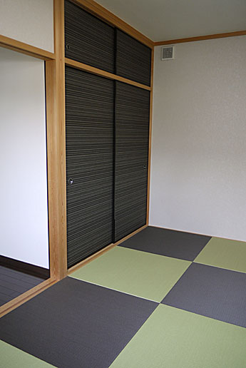 �J���[���g����