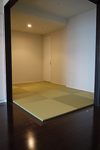 �m���ɏ��~�����ގd�l