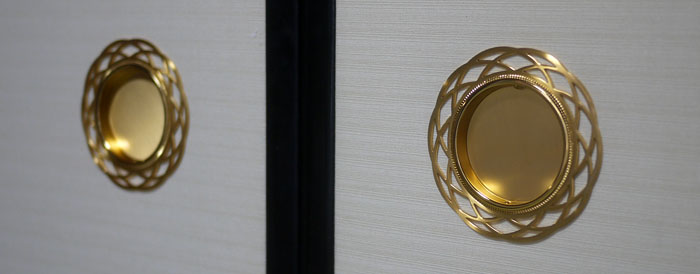 �{��������