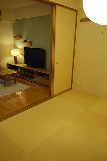 �����F�Ɠ����F