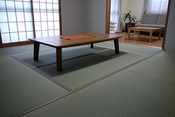 �\���ց@����