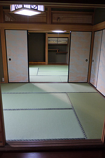 ��������a����